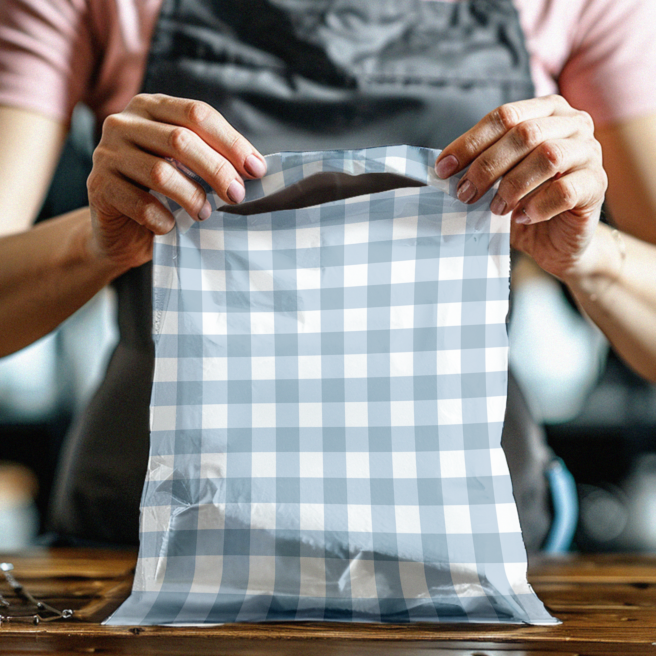 19x24 Blue Gingham Poly Mailers – Large Printed Shipping Bags